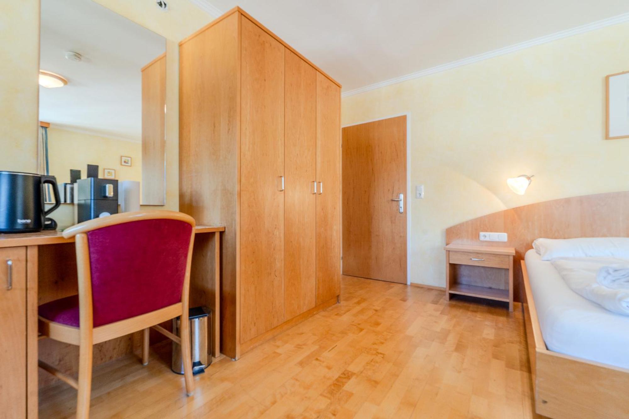 Whats-App Self-Check-In - Villa Maria Theresia Bad Goisern Quarto foto